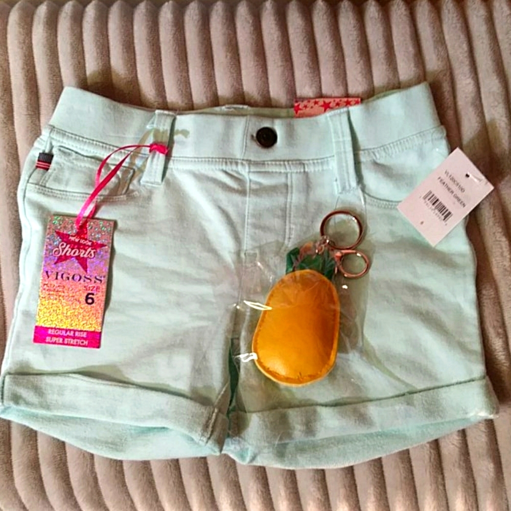 NWT**Girls Vigoss Cotton/Spandex Blend Shorts